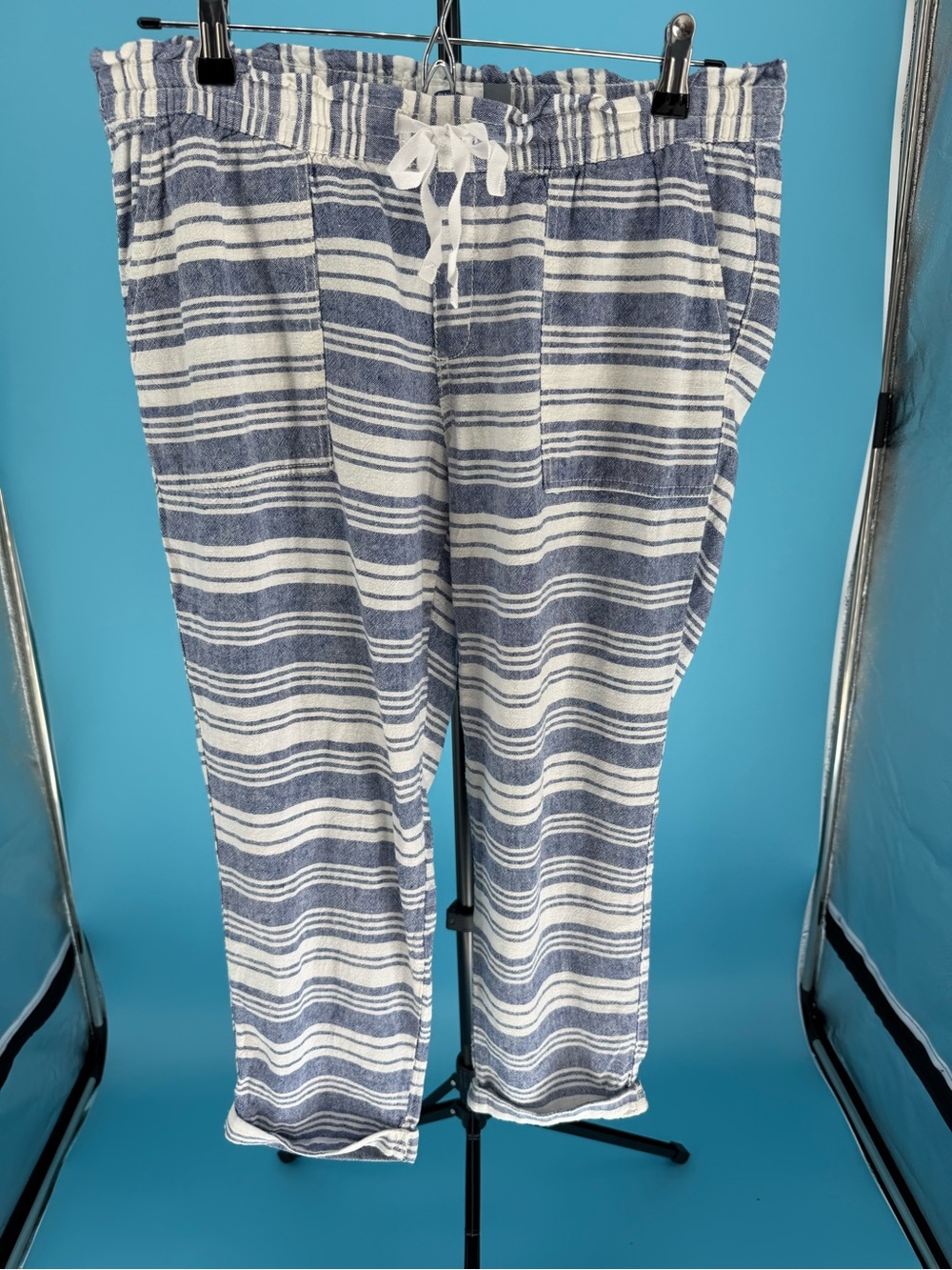 Old Navy Blue and White Striped Jogger drawstring cuffed ankle pants - Size M